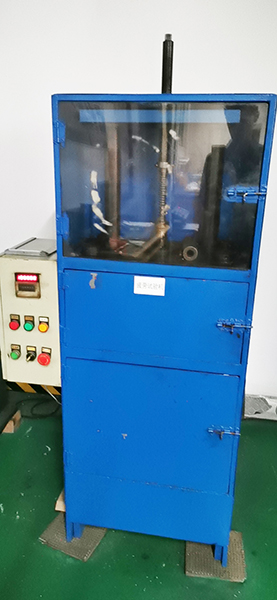 疲勞試驗(yàn)機(jī) 疲勞試驗(yàn)機(jī)